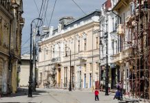 Plimbare in centrul vechi: Ghid complet pentru a explora centrul istoric al Bucurestiului