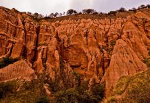 Rapa Rosie: Descopera minunile naturale ale celui mai mare canion din Romania