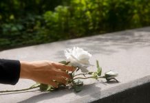 Mesaje de condoleante – exemple pentru situatii delicate